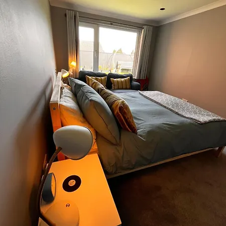 Dog Friendly Apartment With Beautiful Rooftop Terrace-3